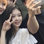 수퍼<b>배드</b>랑 미니언즈랑 뭐가 다른거임?