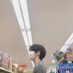 [댓글부탁해] 이 사진 누군지 아는 사람?