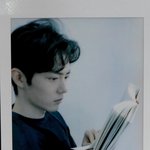 휴게실에서 중얼거리는거