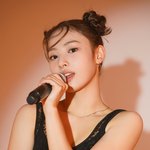 지니도 <b>류진</b> 얼굴 좀 보이지 않음?