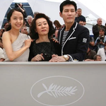 월드와이드급 세 한국 배우가 출연한 영화