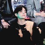 김태형 내년컴백때 이걸로 뮤비찍어주면