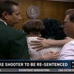 잘생겼는데 손도곱고 예쁘지 않아?