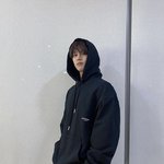 [모두드루와] 몸 좋은 사람이 후드티 입어주는 거 진짜 너무 좋다...