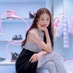 장원영 <b>미우</b>미우 올라왔당