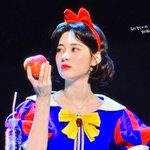 어느 나라 공주여도 손색 없을 <b>여</b><b>돌</b>