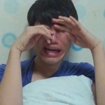 [댓글부탁해] 나 지금 주저앉아서 엉엉 울고있어