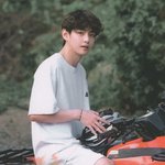 뷔 <b>청춘물</b>