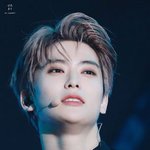 <b>품격</b>을 높이는 아이돌의 자태