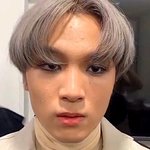 시즈니년들 쇼타로는 왜 그렇게 <b>배척</b>한 거야? ㅋㅋ