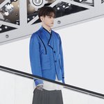 [이태용] <b>얼굴</b> <b>인형</b>같은데 구렛나루가 없고 치마를 입음