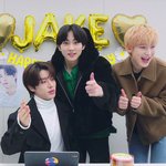 [모두드루와] 엔하이픈 제이크 생일 브이앱에 <b>초대</b>된