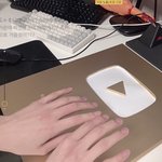 우주하마 <b>얼굴</b> 졸라 <b>궁금</b>하긴하다