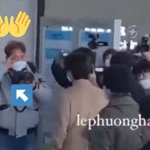 뷔 앞에서 뷔그니처하는 <b>기자님</b>..