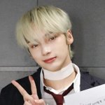 [TXT] 우리휴링이 뒷머리 기르고 있다고...?