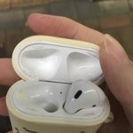 에어팟 <b>왼쪽</b> 샀는데 <b>왼쪽</b> 잃어버림 ㅅㅂ
