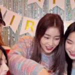 스테이씨 <b>스윗</b> 수능힘내짤