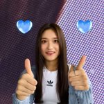 아이브 이서보다 <b>휴닝</b>이 훨씬 이쁭..jpg
