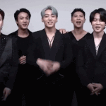 방탄 정국 <b>민트머리</b> 개끌린다