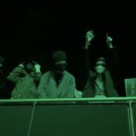 외랑둥이가 해리 콘서트에 <b>아미밤</b> 갖고감