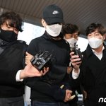 데이트폭력 <b>신변</b>보호 전 여친 살해 30대 서울 압송…"죄송하다"