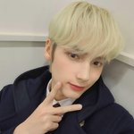 [TXT] 얘들아 <b>휴닝이</b> 셀카 왤케 잘찍음?