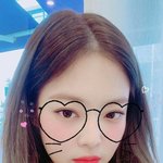 제니 <b>JENNIE</b>