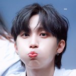 [펜타곤] <b>이회택</b> 귀여워