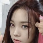 와 얘들아 카리나 <b>오드</b>아이 렌즈 낀거봐 ㅋㅋㅋㅋ