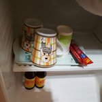 <b>비위생</b>물품들