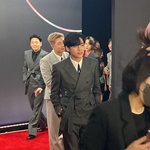 AMAS 레드카펫 뷔