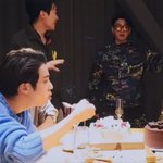 [<b>방탄소년단</b>] 뉴!키즈 온ㄷ블락님들 <b>공연</b>하는데 재미있더라