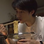 라면 먹는게 이렇게 성스러운거였나