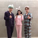 앞으로 우주호 <b>전신샷</b>은