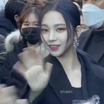 카리나 폰카가 이정도면 <b>천상</b>연예인이구나