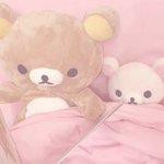 이런손에 네일팁 붙여두댐..?