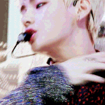 [방탄소년단] 태형이 피땀 <b>이후론</b> 귀걸이 하나만 하는건ㄱㅏ?