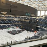 [방탄소년단] <b>돌출</b> 무대가 낮아 보이는건 기분 탓이겠지?