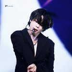 <b>지민</b> 홈마사진 떴는데 오져