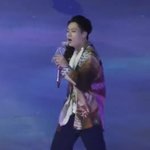 <b>물병</b> 마이크로 착각한거 개웃기네