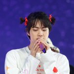 [방탄소년단] 아니 <b>콩순</b>이 얼굴에 파워레인저 어깨