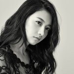 [댓글부탁해] 얘들아 이 분 진짜 예쁘지 않니