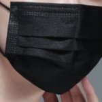 [댓글부탁해] 마스크 거꾸로 쓰는 사람 <b>개</b>많더라