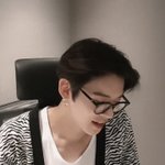 [TXT] 나 형아즈 <b>뿔테</b>안경 쓰는 거 너무 좋음