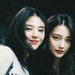 <b>흰색</b> 패딩 예쁜 거 있음?