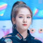 표정에서부터 느껴지는 야무진 <b>발랄</b>함