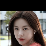 <b>머리</b>색 무슨색임?