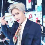 [펜타곤] <b>일욜</b> 아침