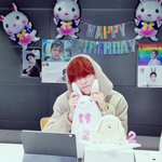 [TXT] 하이브 생일 잘 챙겨주고 진심인건 너무 좋은거 같음