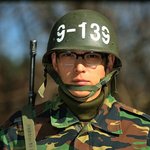 [댓글부탁해] 아이보리~흰 퍼자켓에 검은색 조거<b>팬츠</b> 이상해?